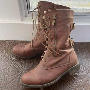 Pleather Combat Boots w Zipper